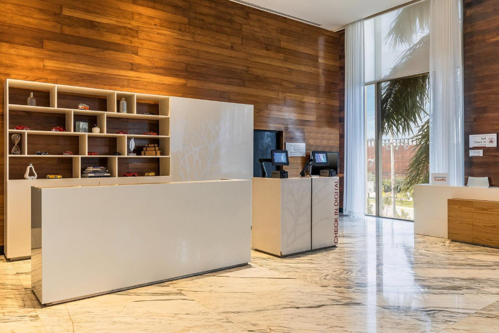 Fiesta Inn Mérida Zewnętrze zdjęcie